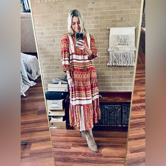 easel Dresses & Skirts - Easel Maxi Dress